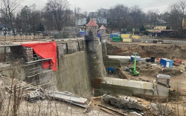 Rekonstrukce přehrady v Liberci by měla skončit v závěru roku, bude dražší