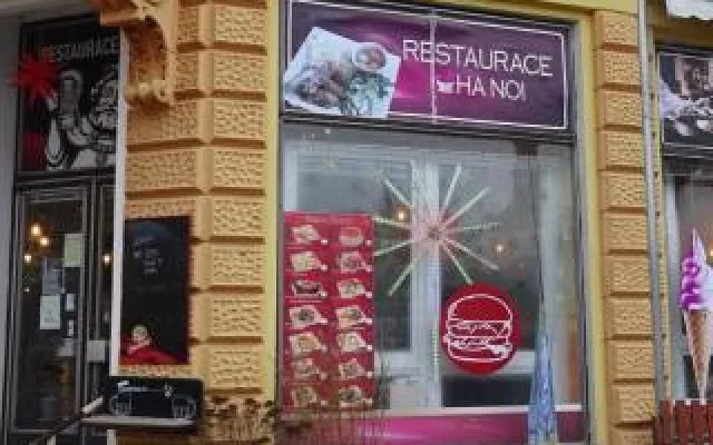 Hygienici uzavřeli kvůli špíně a dalším prohřeškům vietnamskou restauraci Hanoi ve Cvikově
