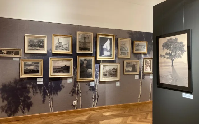 Jako pohlazení po duši. Liberecké muzeum vystavuje pohlednice krajiny a přírody špičkového meziválečného fotografa