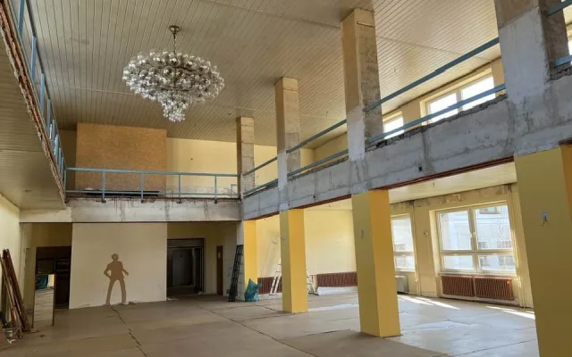 Ve Frýdlantě začala rekonstrukce společenského sálu v Besedě. Sloužil více než 40 let