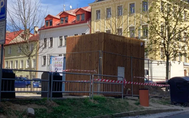 Veřejná toaleta na Sokolovském náměstí v Liberci začne fungovat v květnu