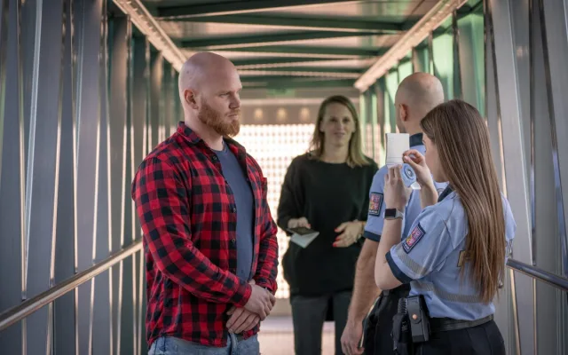 Otevíráme brány světa, chráníme bezpečí domova