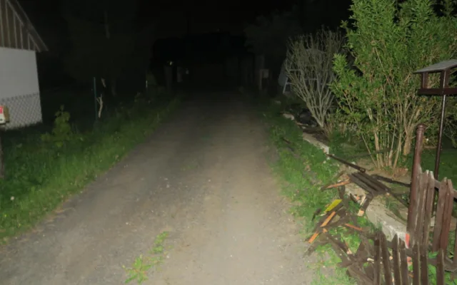 Se třemi promile se proháněl Rádlem, zastavil ho až sloup elektrického vedení