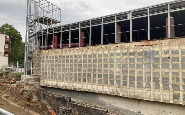 Rekonstrukce libereckého bazénu bude dražší, termín dokončení ohrožen není