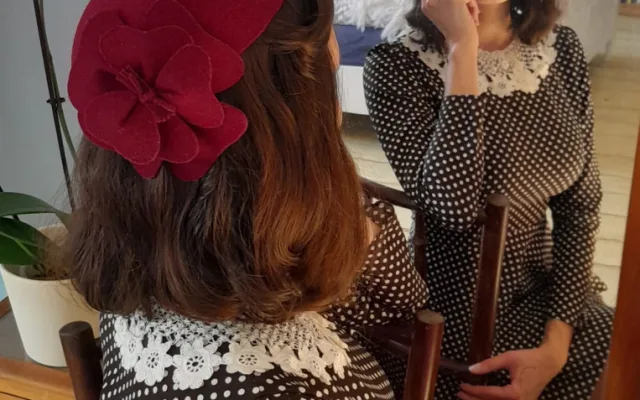 Pin-up přehlídka šatů a klobouků vrátí do Liberce eleganci