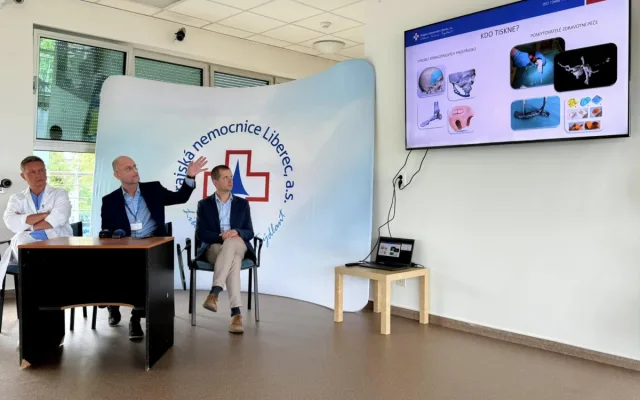 Přelomová novinka v liberecké nemocnici – vytiskne si implantáty na 3D tiskárně