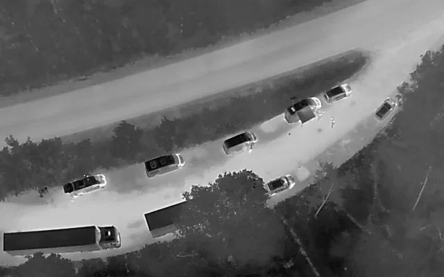 Detektor tlukotu srdce či termovize. Česká a německá policie hledala nelegální migranty