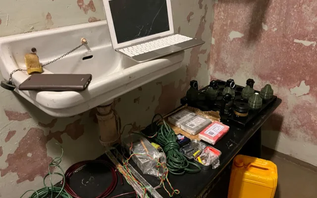 Nebezpečná militantní skupina s centrem v krytu pod Sokolákem. V Liberci cvičí pluk chemiků