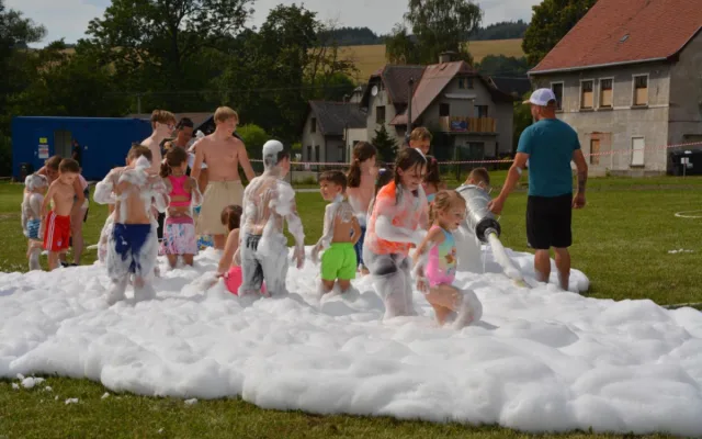 Novoveský festival opět přivítá rodiny, kapely i milovníky piva