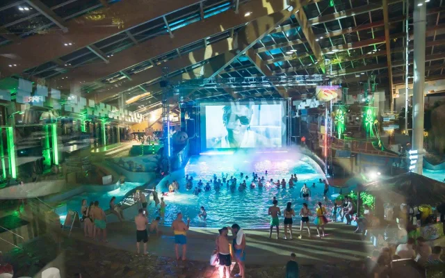 Aquapalace Praha zve na Letní Silvestr