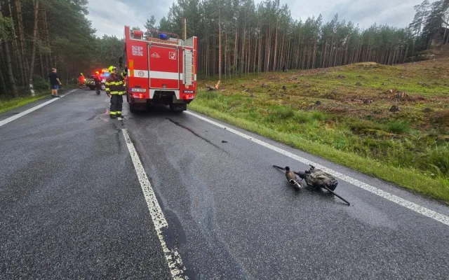 Vážná nehoda v Hradčanech na Českolipsku. Řidičku transportoval do nemocnice vrtulník