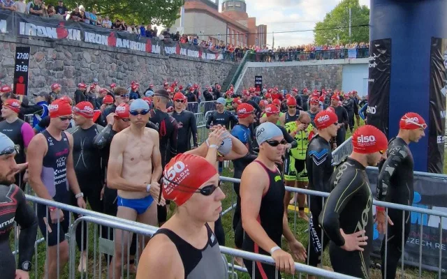 Jablonečtí hasiči neměli ve štafetovém mezinárodním triatlonu konkurenci