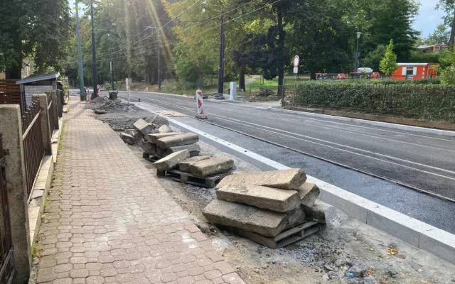 Tramvaje začnou k zoo v Liberci jezdit od pondělí, silnice zůstane uzavřená