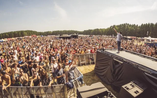 Festival Hrady CZ dorazil pod Bezděz. Láká na Kabáty, Krajča či Visací zámek