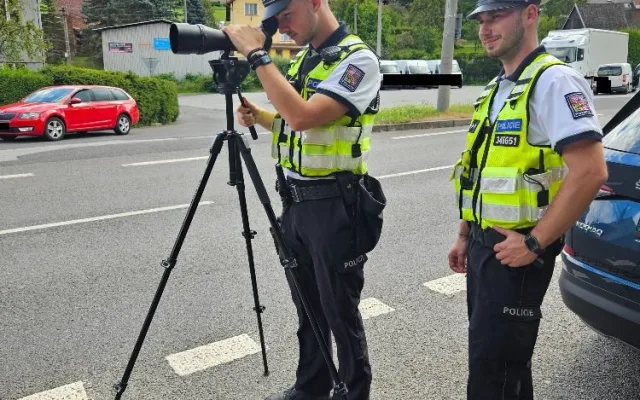 Policisté na poslední prázdninový víkend obsadili silnice. Zjistili přes tři sta přestupků