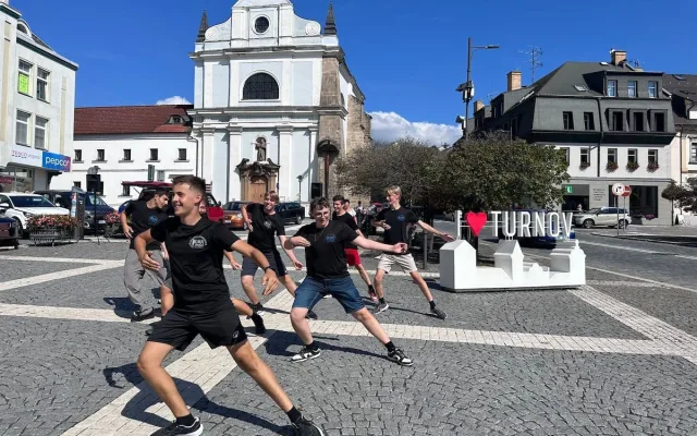 Taneční škola ILMA na první školní den roztančila Turnov