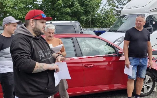 Dražba 16 autovraků v Liberci vynesla 64.800 korun, nejvíce prodej Škody 120