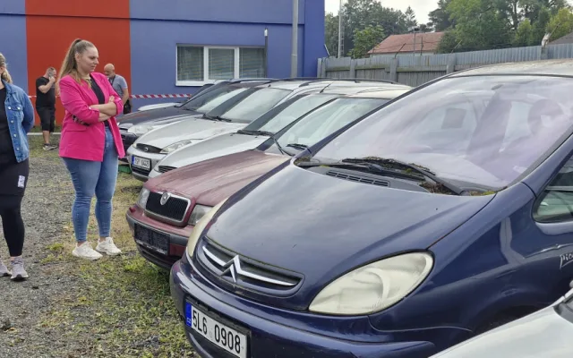Dražba 16 autovraků v Liberci vynesla 64.800 korun, nejvíce prodej Škody 120