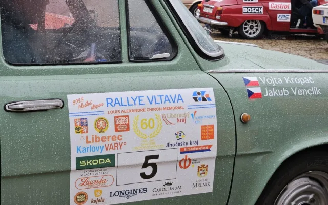 Stejně jako před 60 lety. V Liberci startovala Rallye Vltava, nechyběl ani tehdejší vítěz