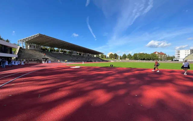 Atletický stadion prošel rekonstrukcí za 47 milionů. Přivítá juniorský šampionát