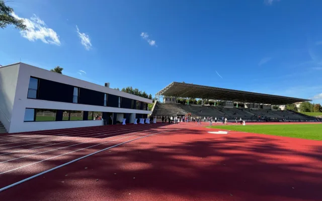 Atletický stadion prošel rekonstrukcí za 47 milionů. Přivítá juniorský šampionát