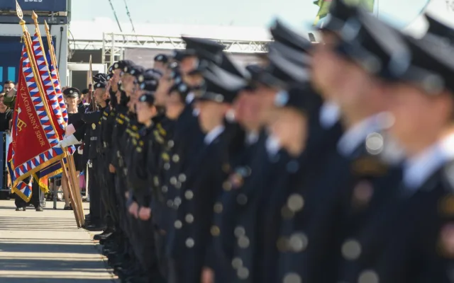 Semilský hasič zachránil ženu po kolapsu. Na Dnech NATO ho ocenili medailí za statečnost