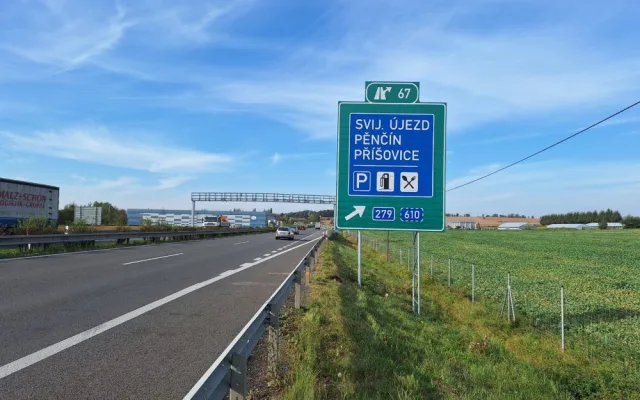 Začíná oprava dálnice D10 mezi Ohrazenicemi a Svijany