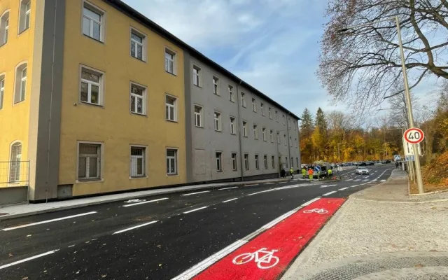 Silnice Nová Pastýřská je otevřená, měla by odvést část dopravy z centra