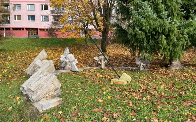 Město nechalo opravit Sluneční hodiny v Ruprechticích. Na obnově se podílel i autor