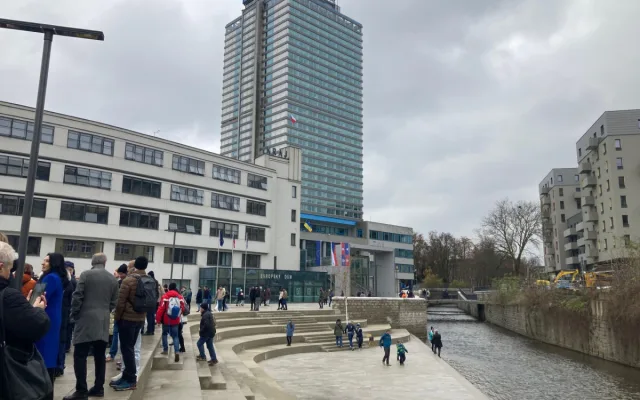 Přístup k Nise, park, kiosek, sochy i dětská zóna. Liberecký kraj otevřel náplavku