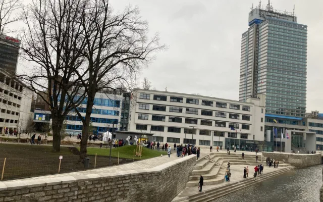 Přístup k Nise, park, kiosek, sochy i dětská zóna. Liberecký kraj otevřel náplavku