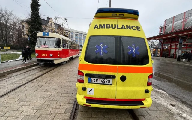Dopravní podnik znovu vypravil osvětovou tramvaj. Upozorňuje na HIV a další infekce