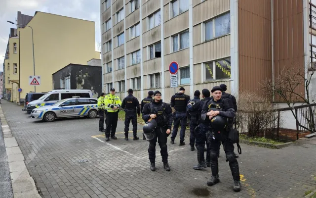 Konflikt v nechvalně známé ubytovně Neptun. Vážné zranění, útočník chtěl zmizet