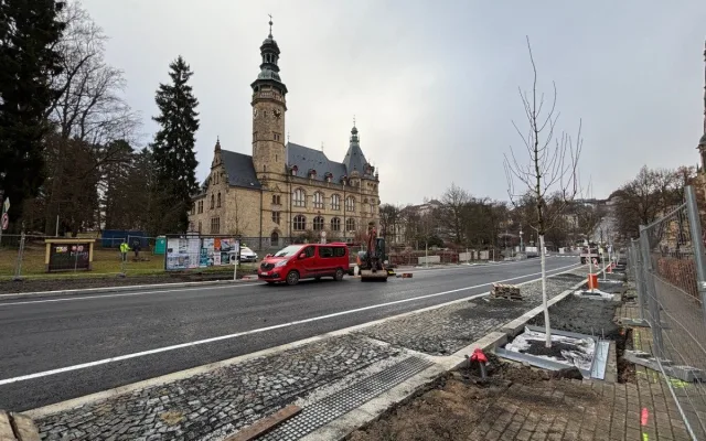 Uzavírka frekventované Vítězné ulice v Liberci skončí nejpozději v pátek