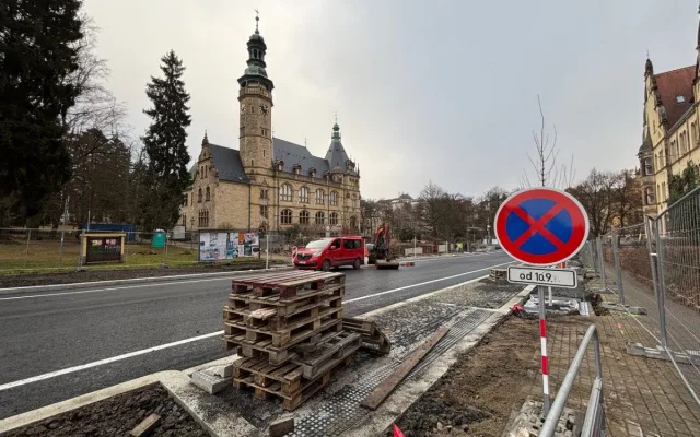 Uzavírka frekventované Vítězné ulice v Liberci skončí nejpozději v pátek