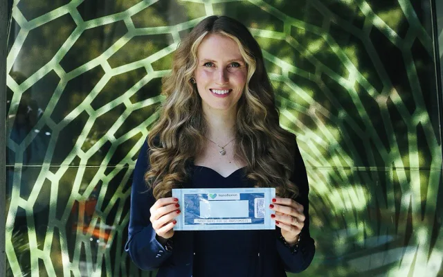 Markéta Hujerová s nanonáplastí Nanoflexion.