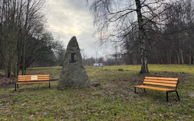 Rány sekyrou, lihový fix i punkové jméno ulice. Romská historie budí v Liberci emoce