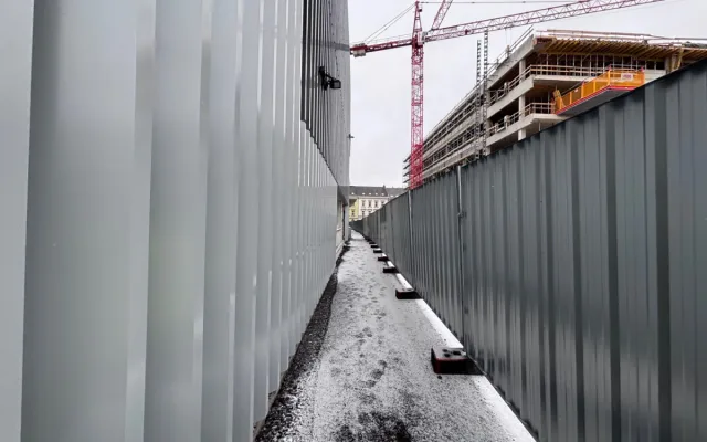 Parkovací dům liberecké nemocnice je v provozu. V šesti podlažích nabízí 338 míst