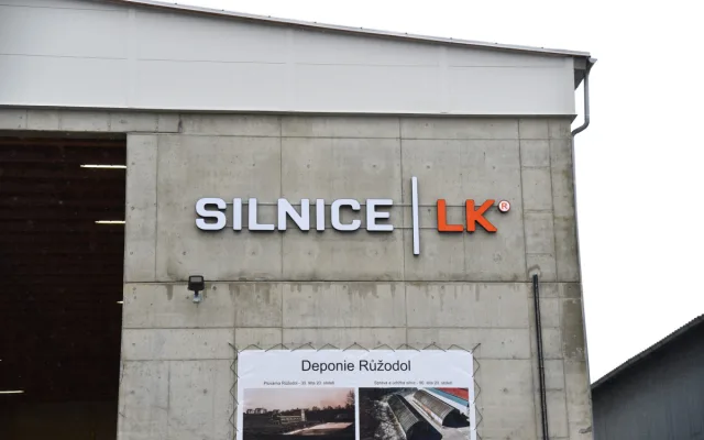 V Růžodole v Liberci vyrostla nová hala na posypovou sůl, uspoří milion ročně