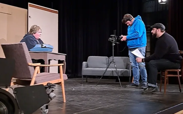 Filmaři v Desné: Unikátní dokumentární série odhaluje zákulisí amatérského divadla