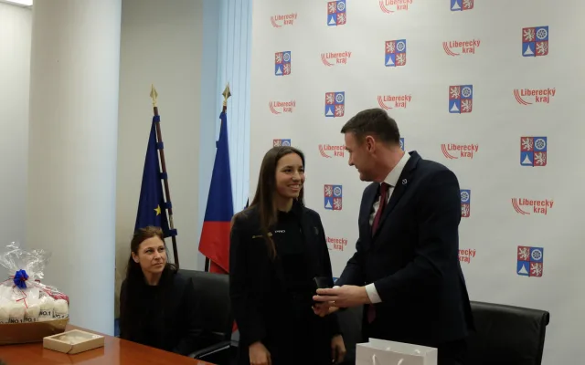 Ta holka snowboard fakt miluje. Olympijská vítězka Zuzana Maděrová je zpátky v Liberci