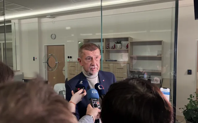 Babiš a Vojtěch v liberecké nemocnici. Premiér ukázal snímek rakoviny prostaty