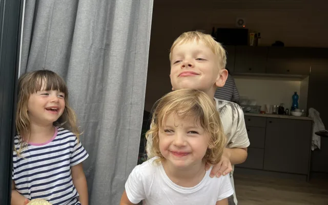 Anežka ze Cvikova bojuje se vzácným typem rakoviny, rodina žádá o pomoc s financováním nákladné léčby