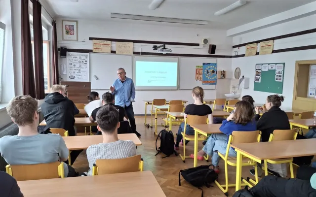 Projekt Nultá hodina autoškoly v kraji oslovil téměř tisíc středoškoláků