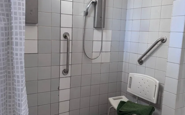 Sprcha, trocha jídla, oblečení a lékařská pomoc. Liberec má nové centrum pomoci bezdomovcům