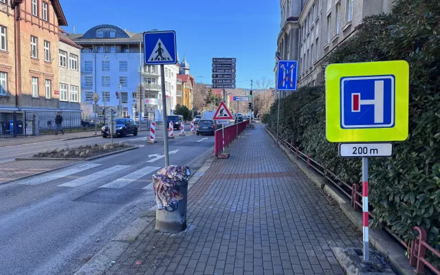 Liberecká únikovka začala. Řidiči hledají, kudy mohou projet