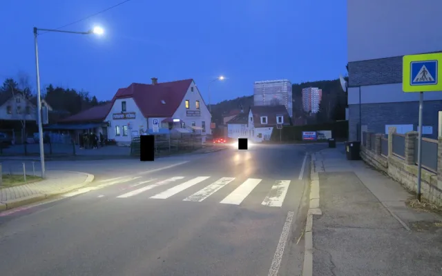 Řidič přehlédl v Jablonci chlapce na přechodu pro chodce. Alkohol roli nehrál