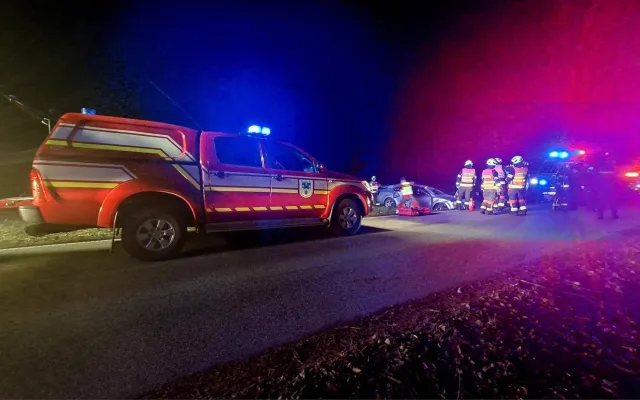 Při nehodě v Hrádku nad Nisou – Dolní Suché byli večer zraněni čtyři lidé