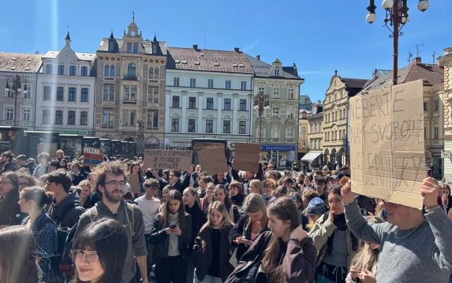 Studenti v Liberci: Veřejnoprávní média nedáme, nechceme jít cestou Slovenska a Maďarska