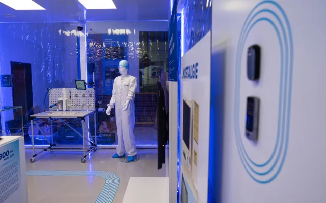 Dnešní svět bez nich nefunguje. Unikátní expozice mikroelektroniky v Liberci ukazuje výrobu čipů